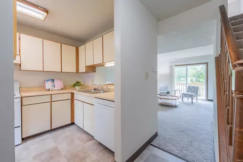 598 E Graham Pl, Bloomington, IN 47401 photo 10