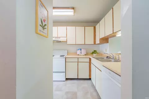 Kitchen - 598 E Graham Pl, Bloomington, IN 47401 photo 1 of 5