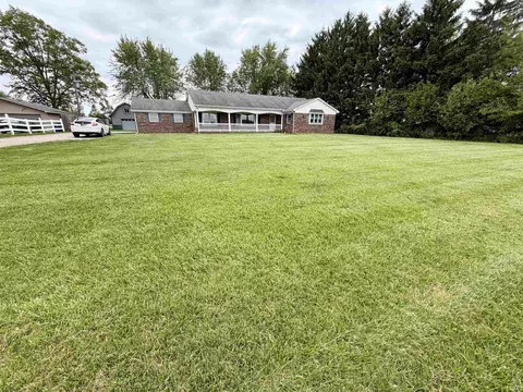Exterior - 2811 E 100 South Rd, Kokomo, IN 46902 photo 2 of 4