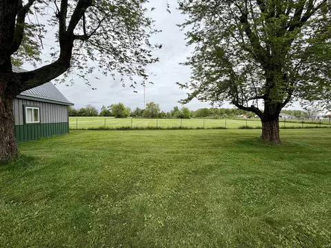 Exterior - 2811 E 100 South Rd, Kokomo, IN 46902 photo 3 of 4