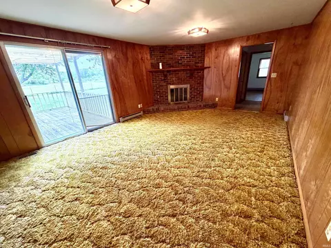 Living - 2811 E 100 South Rd, Kokomo, IN 46902 photo 4 of 6