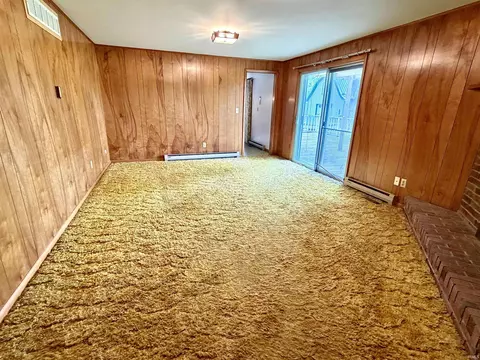 Living - 2811 E 100 South Rd, Kokomo, IN 46902 photo 5 of 6
