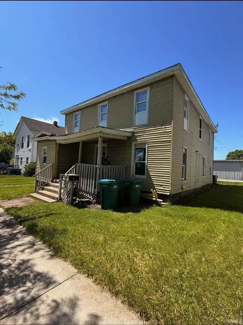 307 State St, La Porte, IN 46350