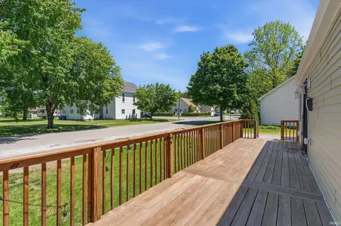 Exterior - 706 Jackson St, Walkerton, IN 46574 photo 1 of 5
