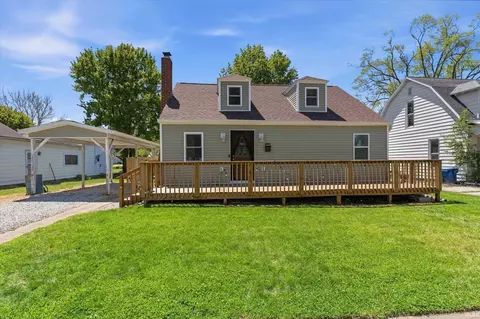706 Jackson St, Walkerton, IN 46574