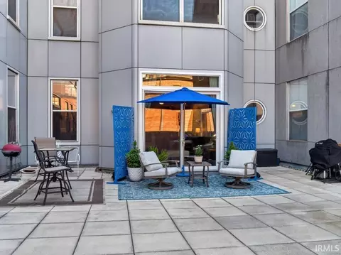 113 W Wayne St #212, Fort Wayne, IN 46802