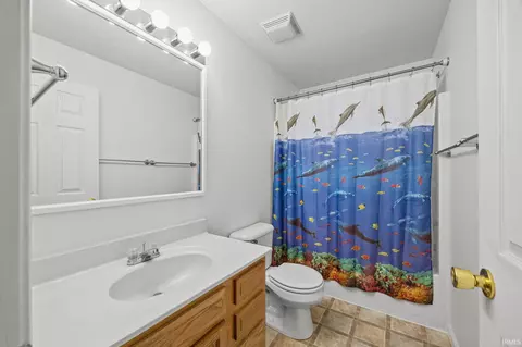 Bath - 12291 W Deerfield Loop, Delphi, IN 46923 photo 3 of 4