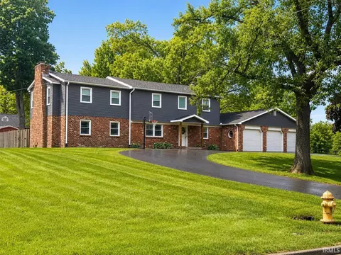 2201 Eastbrook Dr, Kokomo, IN 46902
