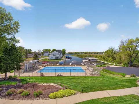 View/Area - 8732 E Smith Dr #E3, Syracuse, IN 46567 photo 2 of 12