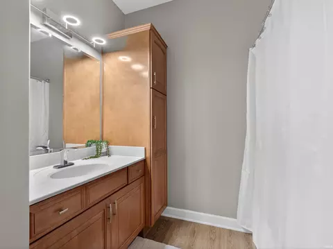 Bath - 8732 E Smith Dr #E3, Syracuse, IN 46567 photo 4 of 6