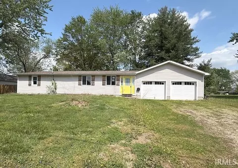 320 Elm St, Lynnville, IN 47619
