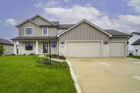 13079 Silk Tree Trl, Fort Wayne, IN 46814