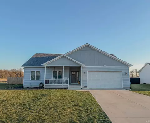 1104 E Short Dr, Knox, IN 46534
