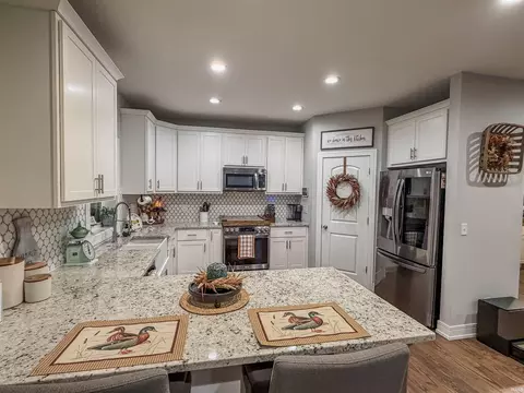 Kitchen - 1104 E Short Dr, Knox, IN 46534 photo 2 of 2