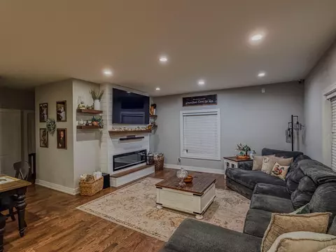 Living - 1104 E Short Dr, Knox, IN 46534 photo 1 of 2