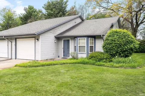 1657 Pine Ridge Ct, Elkhart, IN 46514