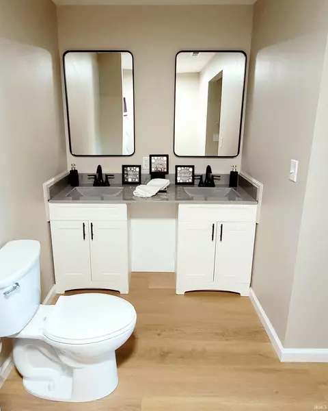 Bath - 210 N Walnut St, Delphi, IN 46923 photo 2 of 3