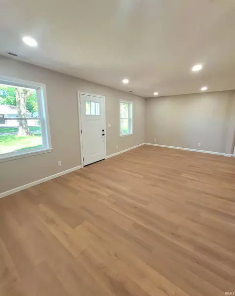 Living - 210 N Walnut St, Delphi, IN 46923 photo 1 of 1