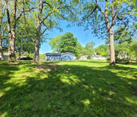 Exterior - 210 N Walnut St, Delphi, IN 46923 photo 6 of 8