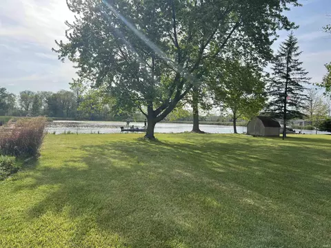 395 Ln 250c Lake Pleasant, Orland, IN 46776
