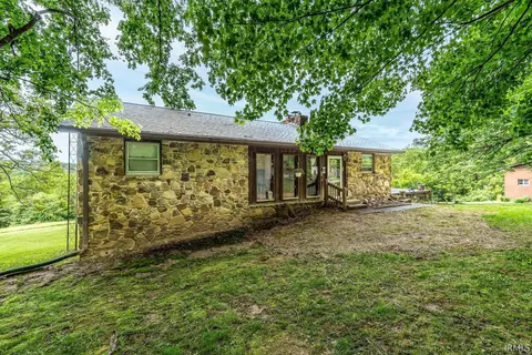 13305 E Hillview Ln, Solsberry, IN 47459