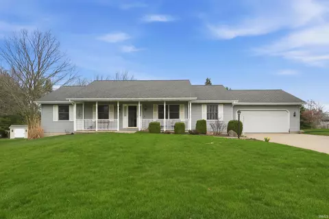 426 E Lynnwood Dr, Warsaw, IN 46580
