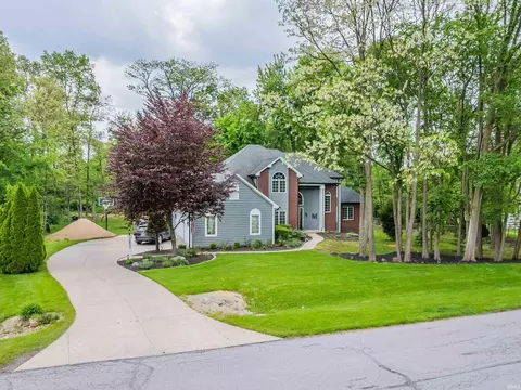 2831 Covington Hollow Trl, Fort Wayne, IN 46804