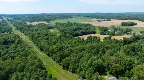 306 Carver Ln, Bedford, IN 47421