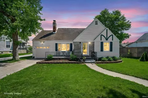 305 E 3rd St, Brookston, IN 47923