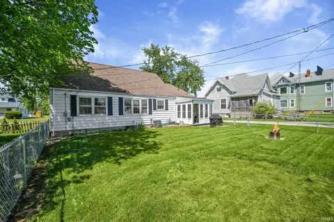 Exterior - 305 E 3rd St, Brookston, IN 47923 photo 3 of 5