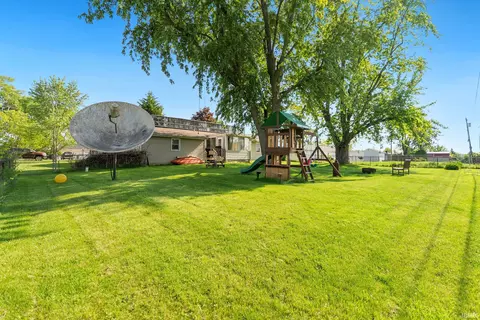 Exterior - 1821 Billy Dr, Fort Wayne, IN 46818 photo 6 of 6