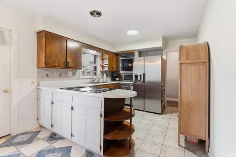 Kitchen - 1821 Billy Dr, Fort Wayne, IN 46818 photo 1 of 4