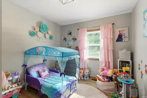 Bedroom - 1630 S 485 E, Lagrange, IN 46761 photo 3 of 3