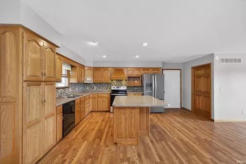 504 E 100 S Rd, Washington, IN 47501 photo 11