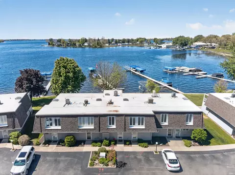 10095 N Turkey Creek Rd #22, Syracuse, IN 46567