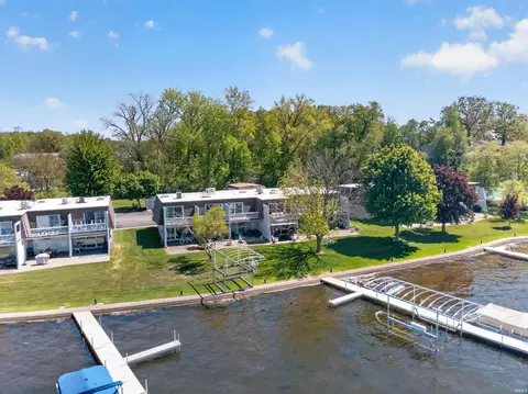 10095 N Turkey Creek Rd #22, Syracuse, IN 46567