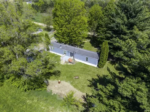 5200 N 325 E, Howe, IN 46746 photo 2
