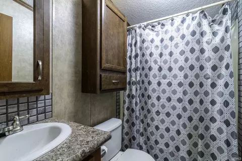 5200 N 325 E, Howe, IN 46746 photo 27
