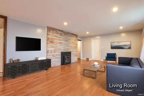 Living - 120 E Dixie St, Bloomington, IN 47401 photo 1 of 1