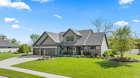 18736 Roselle Cv, Auburn, IN 46706