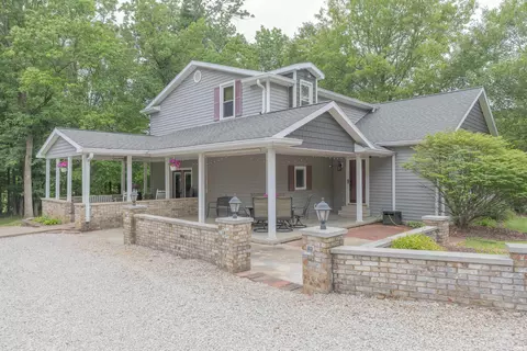 1688 Mt Gilead Rd, Boonville, IN 47601