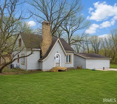 20140 Auten Rd, South Bend, IN 46637