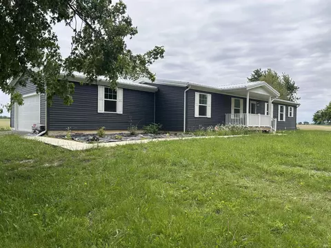 9013 S 300 E, Macy, IN 46951