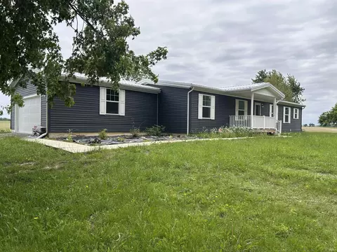 9013 S 300 E, Macy, IN 46951