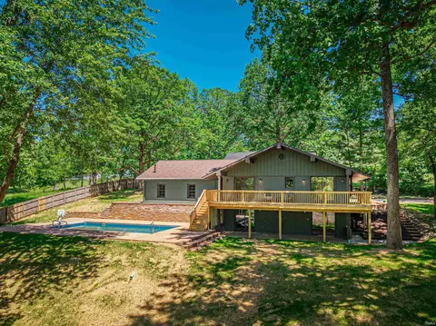 4921 Hoelscher Blvd, Evansville, IN 47712