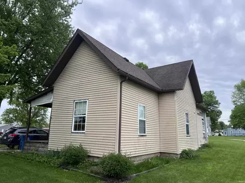 208 W Garfield St, Ashley, IN 46705