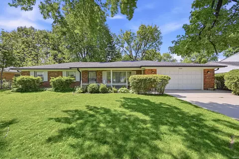 2601 W Lincolnshire Dr, Muncie, IN 47304