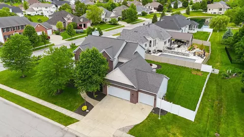4607 Claremore Chase Dr, Fort Wayne, IN 46845