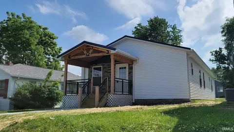 408 SE 6th St, Washington, IN 47501