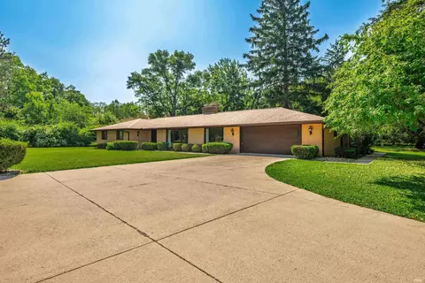 4507 W Peachtree Ln, Muncie, IN 47304